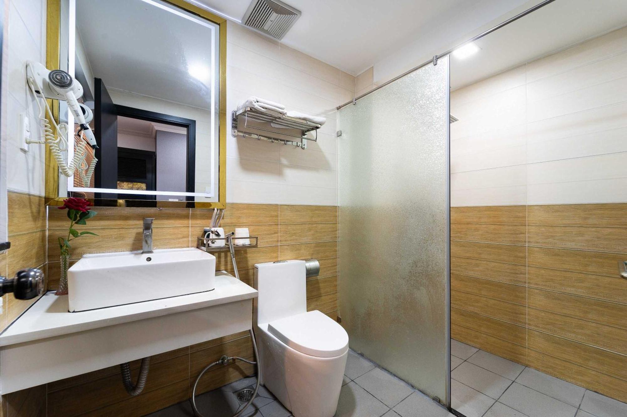 Collection O Havana Airport Hotel Ho Chi Minh City Exterior photo